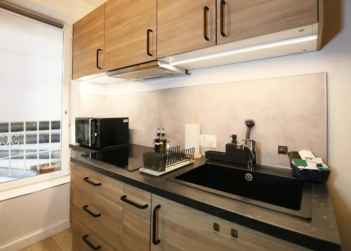 Expat Renting - L'evasion - Saint Michel - Metro